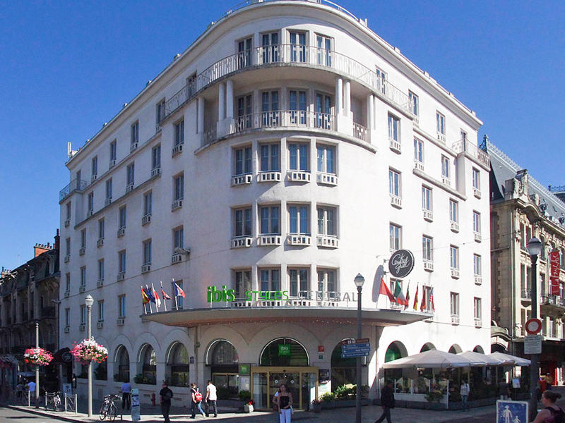 Hotel with parking in the center of Dijon
